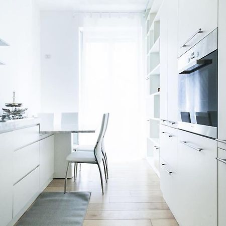 Charming Home Near Duomo 밀라노 외부 사진