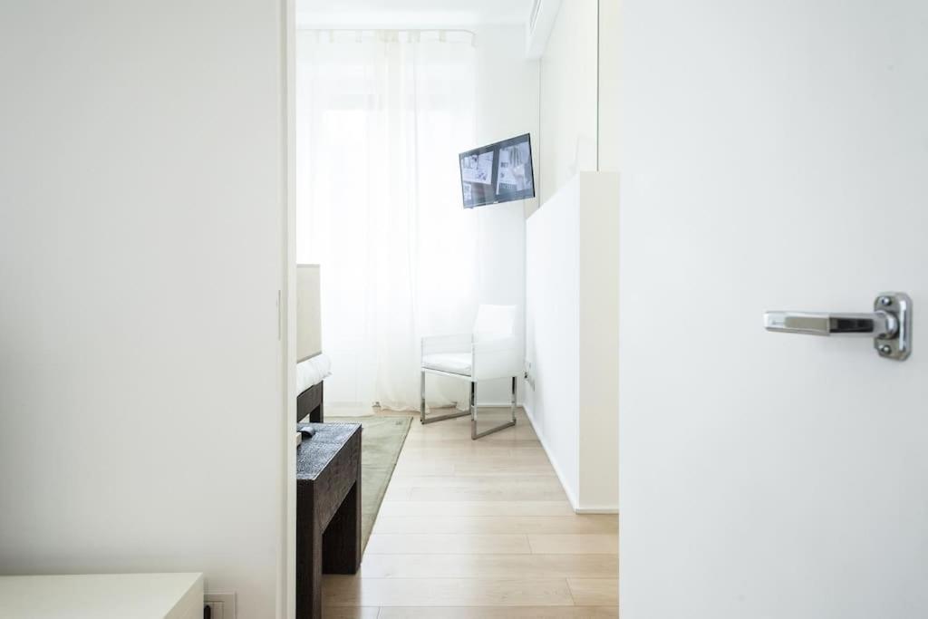 Charming Home Near Duomo 밀라노 외부 사진